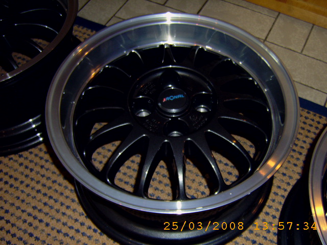 Ronal R8 7x15Zoll,4x100LK,ET28mm 002.jpg