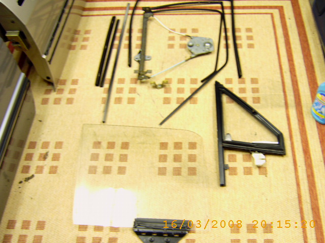 BBSFelgenumschüsselung,Austellfenster,Spurplatten15mm4x100,4x108 012.jpg BBSFelgenumschüsselung,Austellfenster,Spurplatten15mm4x100,4x108 012.jpg